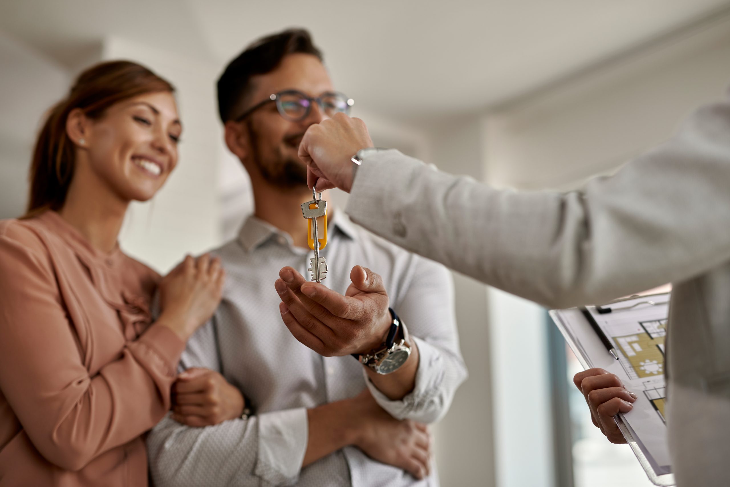5 pasos claves para vender tu vivienda en Sevilla - Inmobiliaria Santa ...
